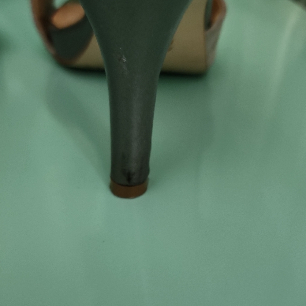 Alex Marie Metallic Sandals - Picture 4 of 12